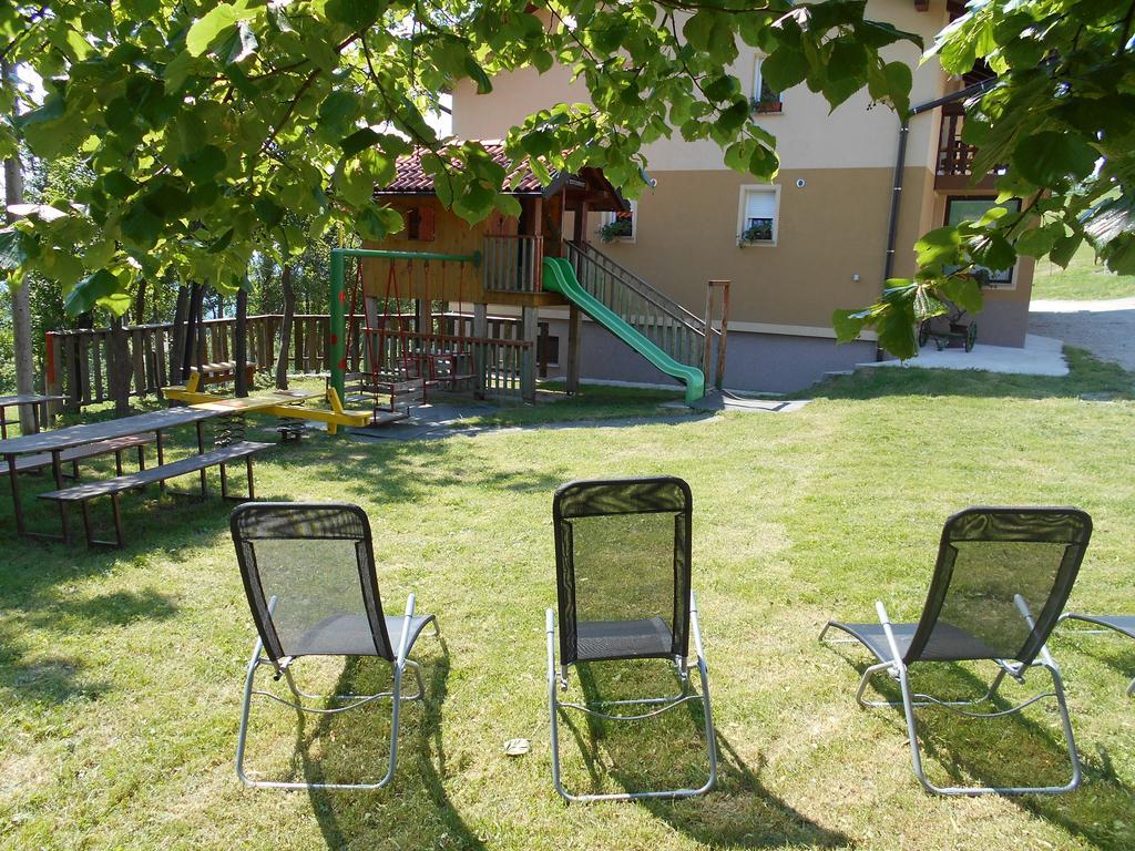 Turisticna Kmetija Siroko Villa Tolmin Exteriör bild